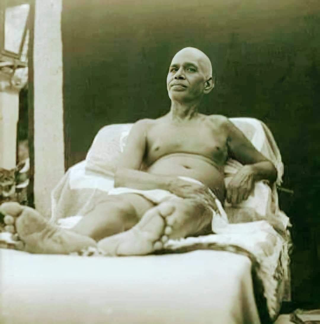 Searchof_WhoamI's tweet photo. Oh thou divine Shankara,
Thou art the Subject,
That has knowledge
Of subject and object.
Let the subject in me be destroyed
As subject and object.
For this in my mind arises
The light as the single Shiva.
~~
Sri Ramana Maharshi

@davidfrawleyved @suganshank2 
@viryavaan @ASuthaveeran 
@bharatha_desam