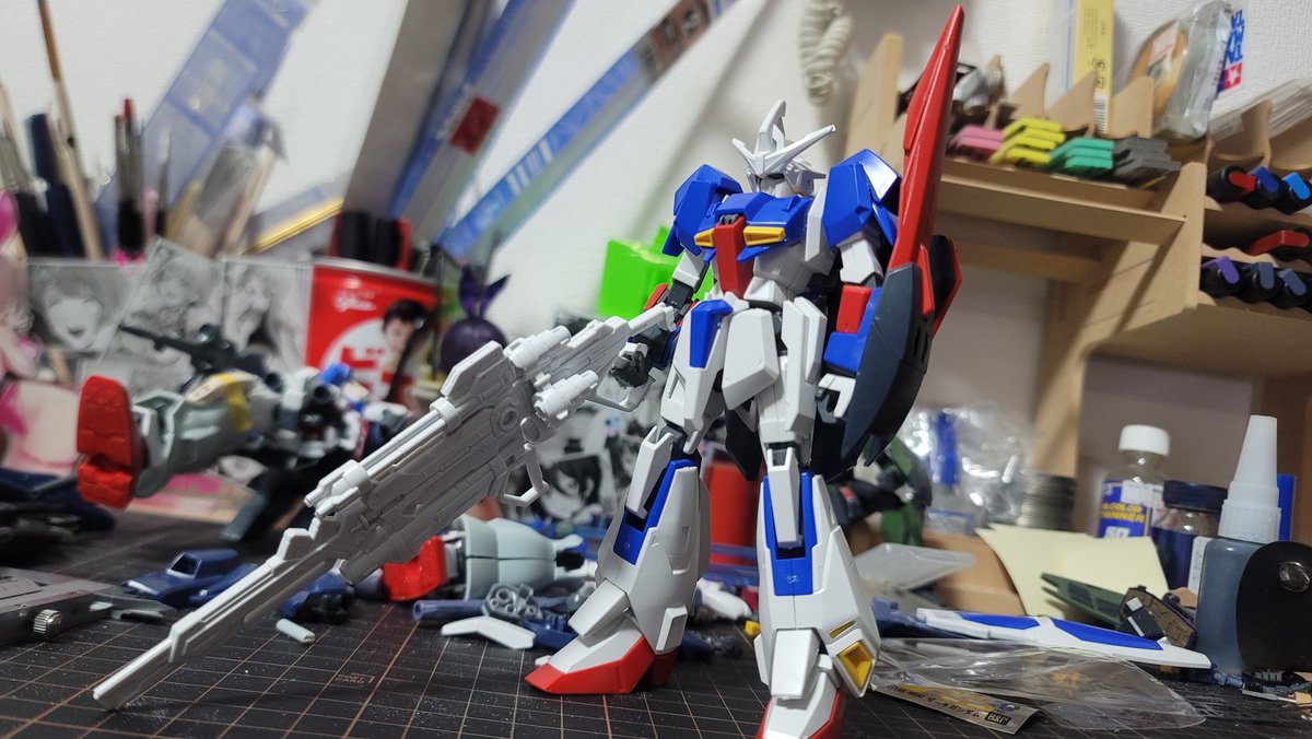 旧HGUCゼータ買えたからコイツの出番きた