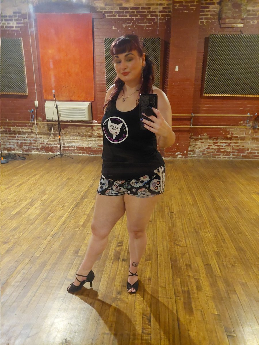 CyanideMx's tweet photo. Back in my Bull Shit in the Dance Studio. https://t.co/GcGQRdQMVk