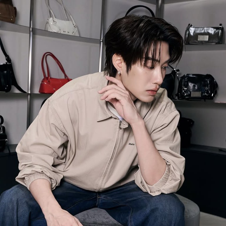 myfirstloveone's tweet photo. side profile เติ้ลคือที่สุดอะ 

#TLE_mtm 
#MatinKim #MatinKimMagazineTH https://t.co/50OehvVk2Z