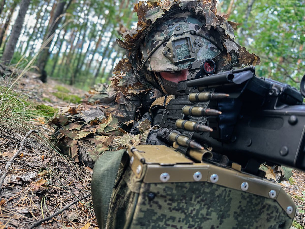 TheGreyPatriot_'s tweet photo. 🇧🇾🇷🇺 Today's training of Internal Troops Spetsnaz Unit "Rys" as part of enhanced country 404 border protection duty.

#Russia #Belarus #Belarusian #Today #InternalTroops #Police #Security #Spetsnaz #Tactical #Training #PKP #AK74 #Lynx https://t.co/ROuG4AuAFF