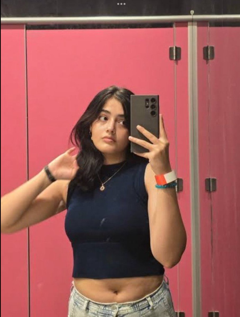 TheRubric_Medic's tweet photo. Shubhra Jha account was suspended or deactivated after she said in her video that Ronaldo has more r@pe allegations than World Cups. https://t.co/S7qAiuMlKi