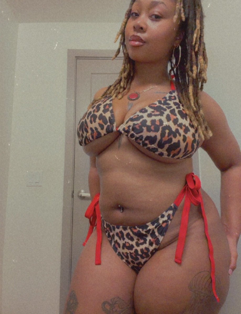 briaananax's tweet photo. cheetah girl https://t.co/VIAMg2lsE5