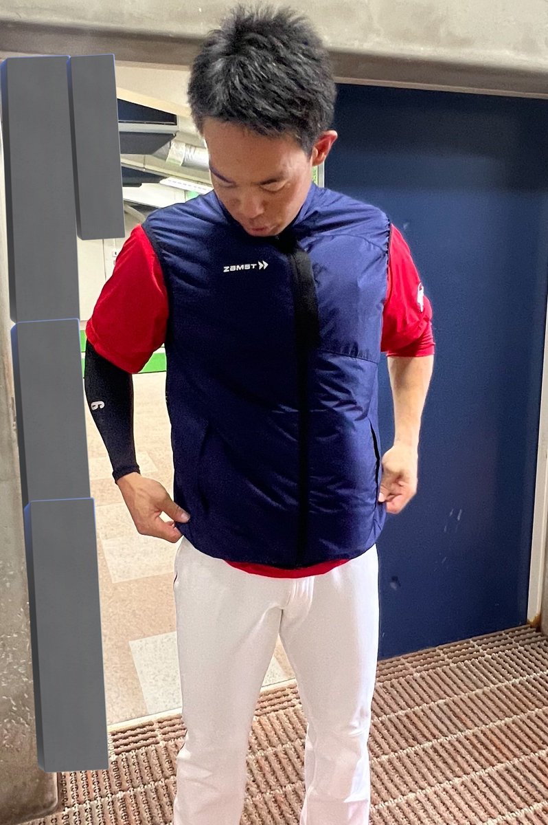 chugoku_carp's tweet photo. 秋山選手は空調付きの服を着ていました🍃🌬️
#carp https://t.co/xBtJnDDtqa