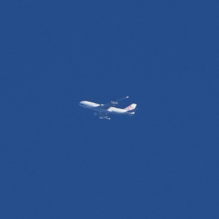 ponta70718103's tweet photo. 2020年8月27日の二大中華系 #freighter #エアカーゴ #上空通過機
#中華航空カーゴ と #キャセイパシフィック航空カーゴ
・CI5706便B747-400F(B-18708)  TPE→LAX
#ChinaAirlinesCargo #CAL
・CX3298便B747-8F(B-LJF)  HKG→ANC
#CathayPacificAirlinesCargo #CPA https://t.co/Qdu4O3QWY7