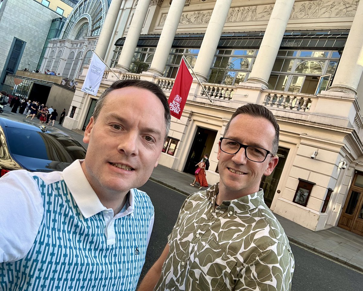 edin1981's tweet photo. La Fille du Regiment - ⭐️⭐️⭐️⭐️. Very early start today after a late night at the Royal Opera House. Enjoyed the performance; second half better than first (more audible ?); but Tamsin Greig, non-singing, stole the show. 🎭 🎵 #opera #donizetti @rbo_org https://t.co/81hL9IarHz