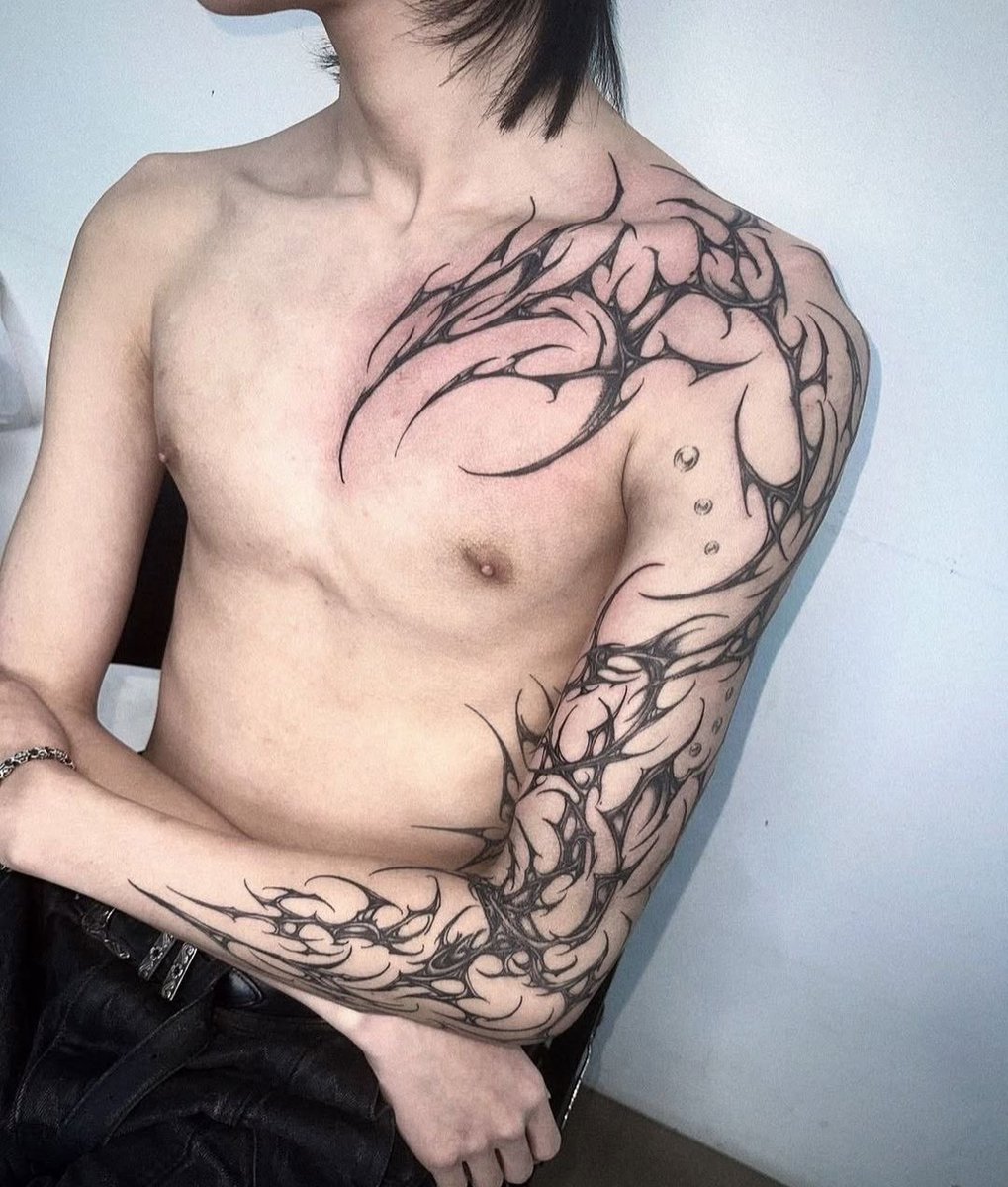 hollanoovy's tweet photo. how pinterest sees me 🫶🏻
• actor
• tattoo
• nails
• outfit https://t.co/ACoQnMP0xR
