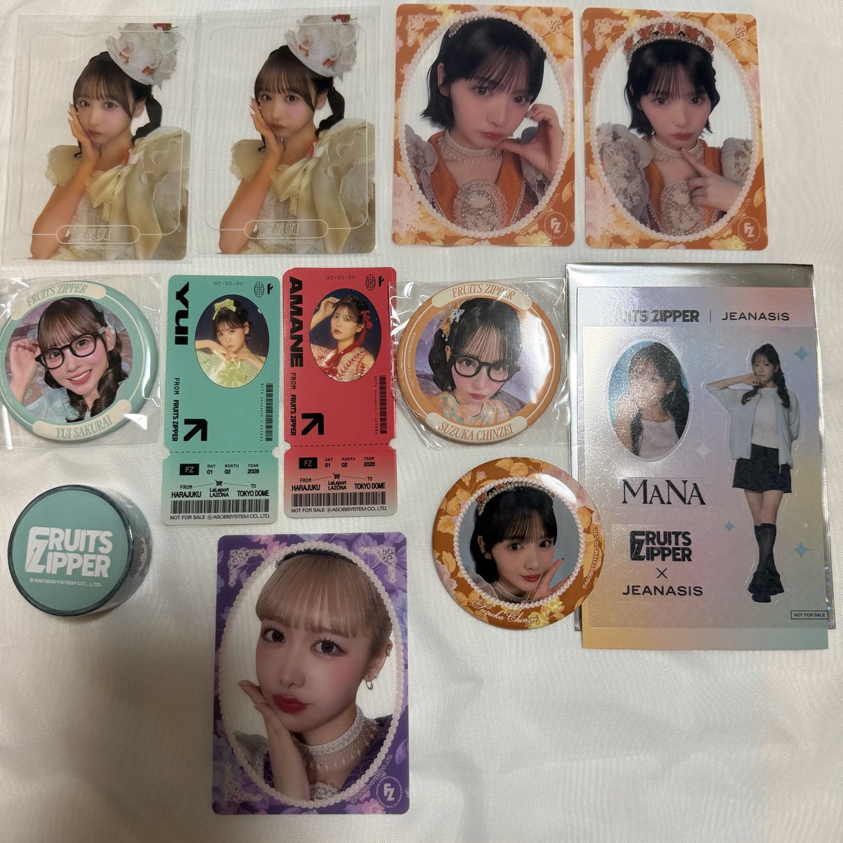 first_comicon's tweet photo. #ふるっぱー交換

譲
D賞鎮西アクスタ🧡
G賞真中チャーム🩵
H賞真中ステッカー🩵
その他写真内🩷🩵💛💚❤️🧡💜

求
るなぴ過去グッズ💜
G賞月足チャーム❤️
はちゃめちゃ衣装アクリルキーホルダー(画像4)

同種、異種複数など相談お待ちしてます！
7/15マリンメッセ手渡し💟
トラブル防止のため郵送不可 https://t.co/Lp0gT1zQBW