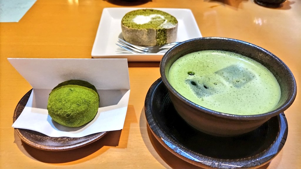 subaru_dolce's tweet photo. 昨日は霧の森へ新茶買いに行ったけどなかった🥲５月末〜６月に出るけどその頃は行かれなかったので悲しみ🥺お茶だけで１万円程買ってしまったので大福は買わず😅その後はかつお船にランチ🤤いつもたたき丼食べるけど限定20食の定食があったので今回はコッチ😋次の人で終わってギリだった💦美味でした🤤 https://t.co/Nvqsn8IHaS