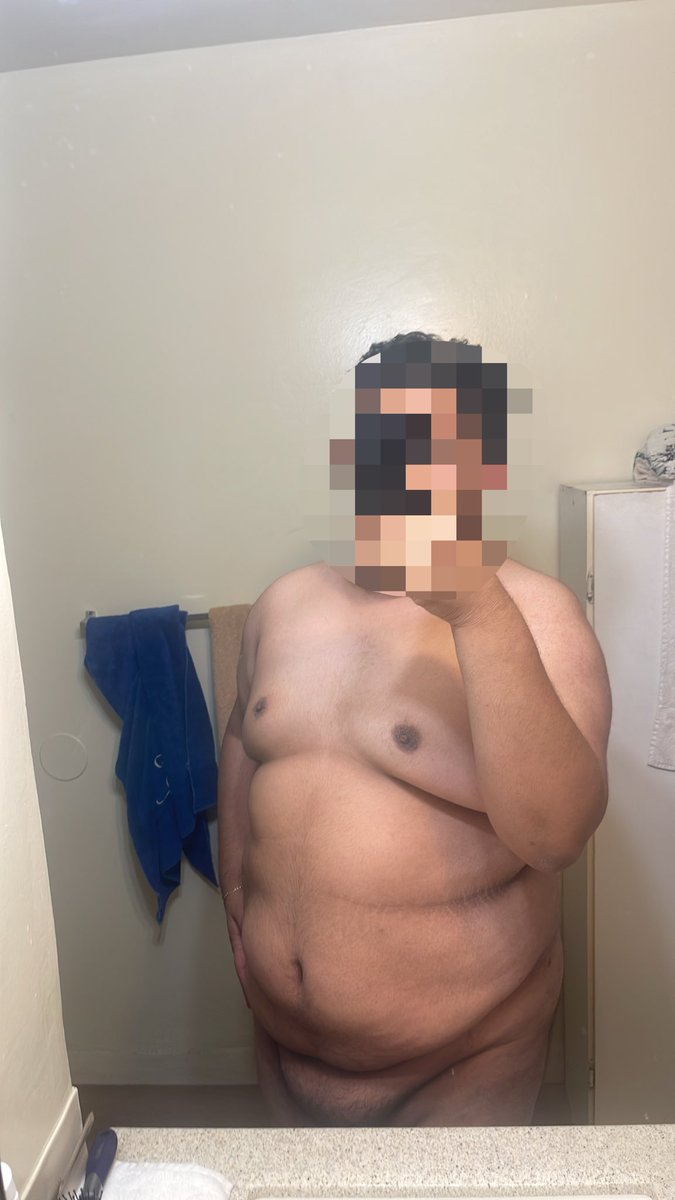 chubbycubxx's tweet photo. Wanna mark my body up😛🤭🤫#chub #bigbelly #chudai https://t.co/dgLAY22FJm