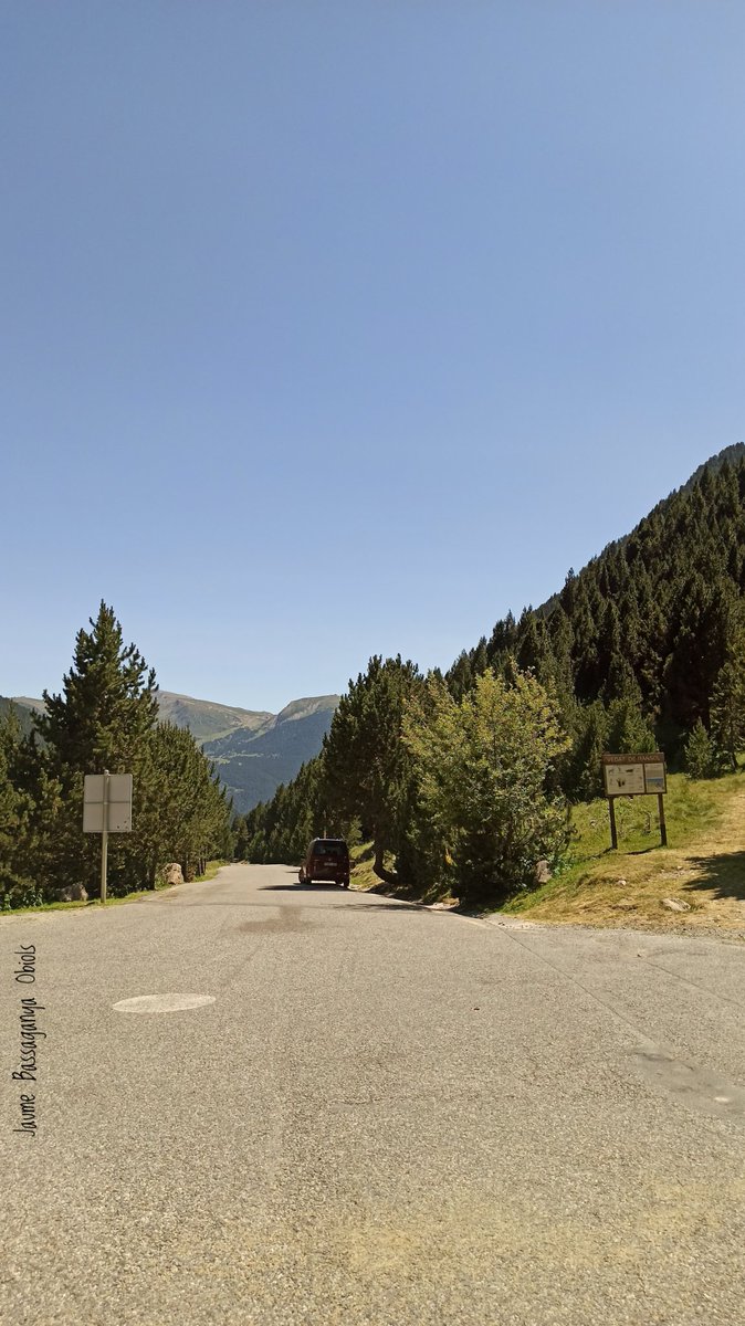 JaumeBassObiols's tweet photo. Molt bon dia a tothom!!!
#ComadeRansol #Canillo #Andorra #Pirineu #Bicicleta https://t.co/PQfH6jrXXm