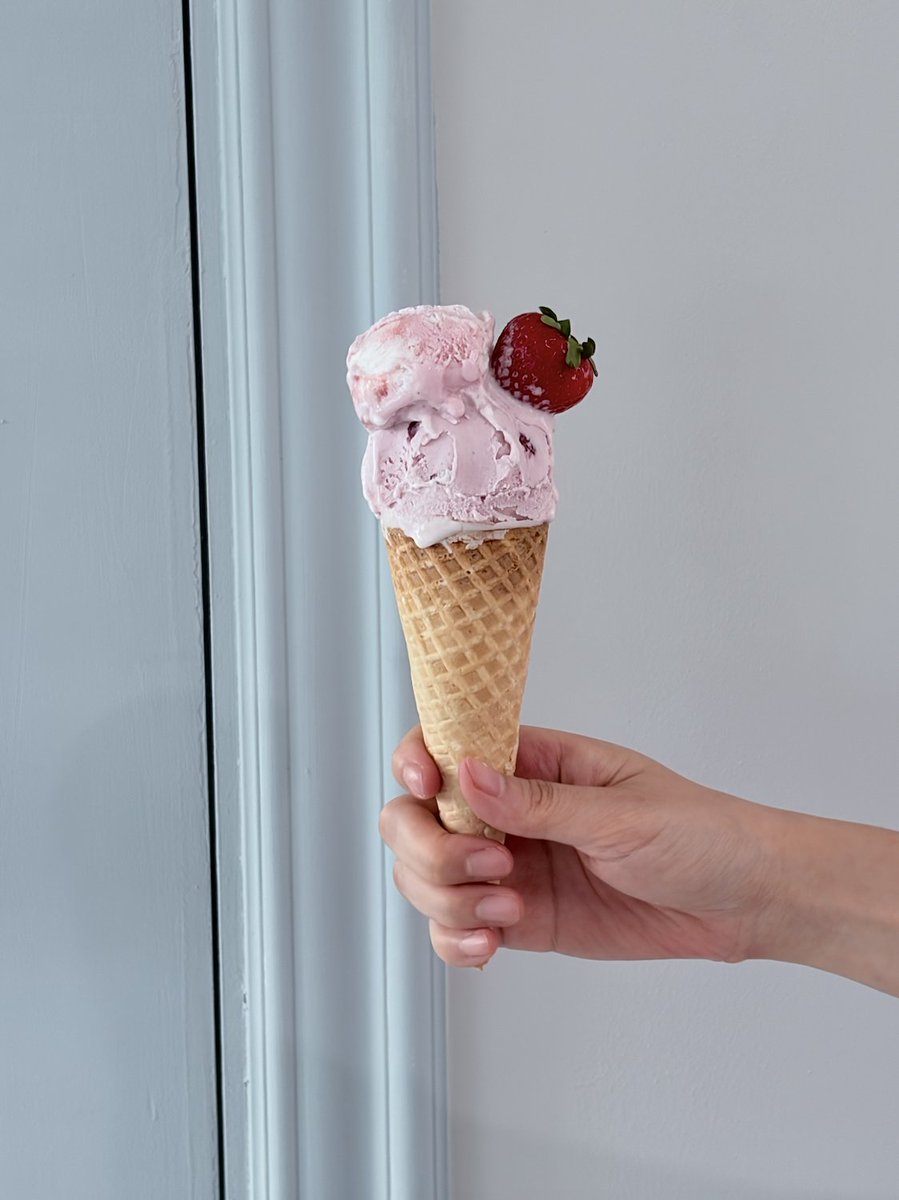 alterstereo's tweet photo. #스포
8월 이달의 맛 [@@@ @@] 미리보기🍦
👼 + 🩷 = ?

컬러명 한번에 맞추는 똑똑이
트친깅들 있으려나👀 https://t.co/Je63YvNv1Z
