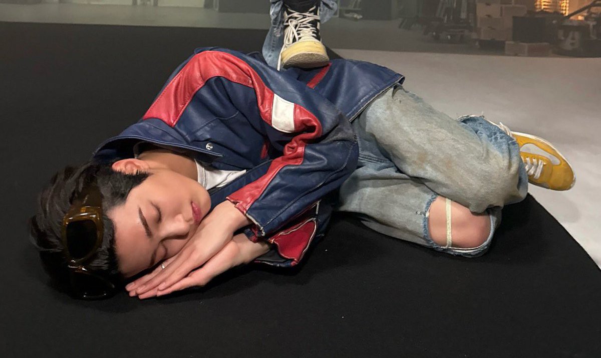 prodbykeon's tweet photo. “although i won’t be able to take part in the choreography with my friends, i’ll do my best to show you a great performance with my friends in whatever way i can”

keonho you are the sweetest selfless ahngel with the purest heart get well soonest babypie ❤️‍🩹 https://t.co/irQ96pbxaV