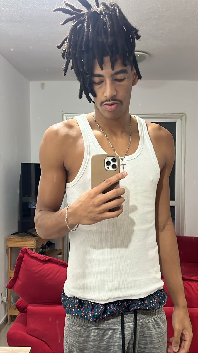 za🥦buza💨 tweet media