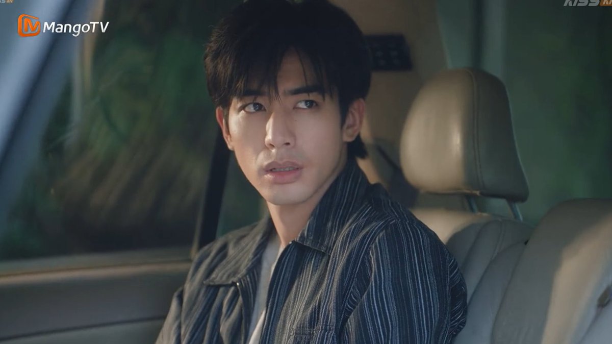 jingyeui's tweet photo. chenyi realizing he was never the alpha in this relationship https://t.co/ODfWbZHxgC