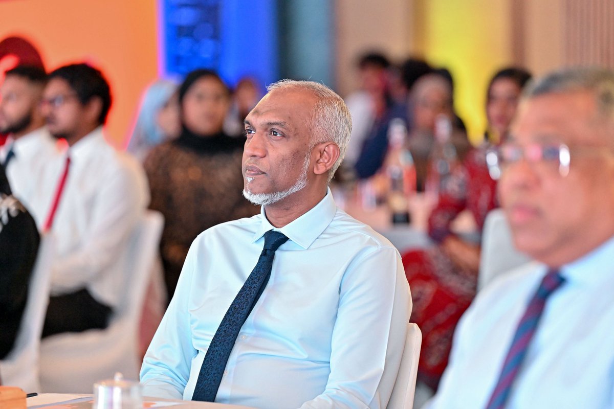 presidencymv's tweet photo. President Dr @MMuizzu attends the Youth Entrepreneurs Expo 2026, hosted by @bankofmaldives at Barceló Nasandhura.

#YouthStartups https://t.co/no3jalqsNg