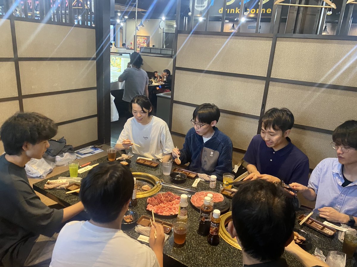 Ukita_Lab's tweet photo. 7月11日に留学生のSunnyの送別会と Peter, Kyle 歓迎会を行いました。Sunny、また、研究室に遊びにきてね！  Peter, Kyle、 一緒に研究頑張りましょう！ https://t.co/w60rvTYHcY
