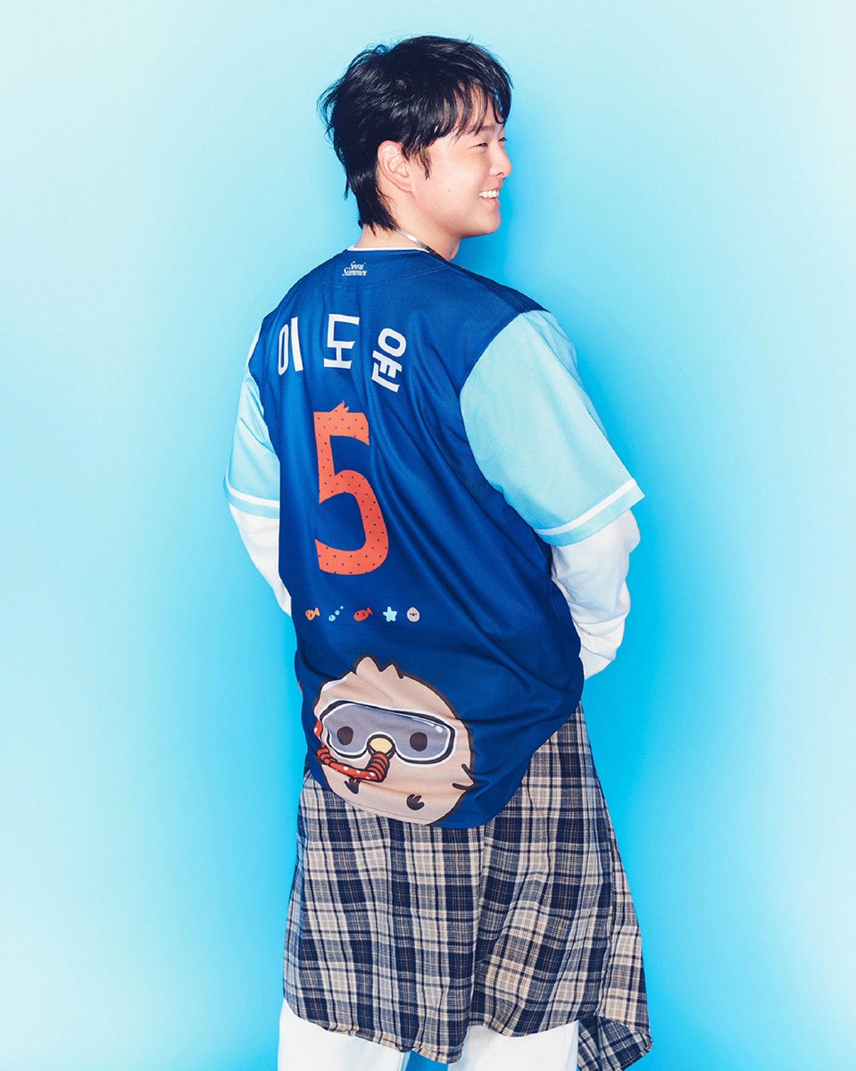 eaglesmeng's tweet photo. 다른 선수들도 개잘나옴 이거 포토그래퍼 누구야 보정을 자연스럽게 개잘해 다 인생샷 건졌잖아 https://t.co/IuPyHGAfnm