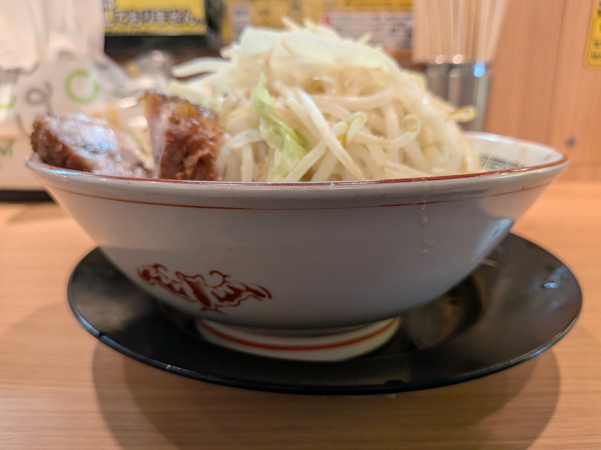 rasis2525's tweet photo. 久しぶり豚山
最近食べきれない https://t.co/zdBAtnZeMG