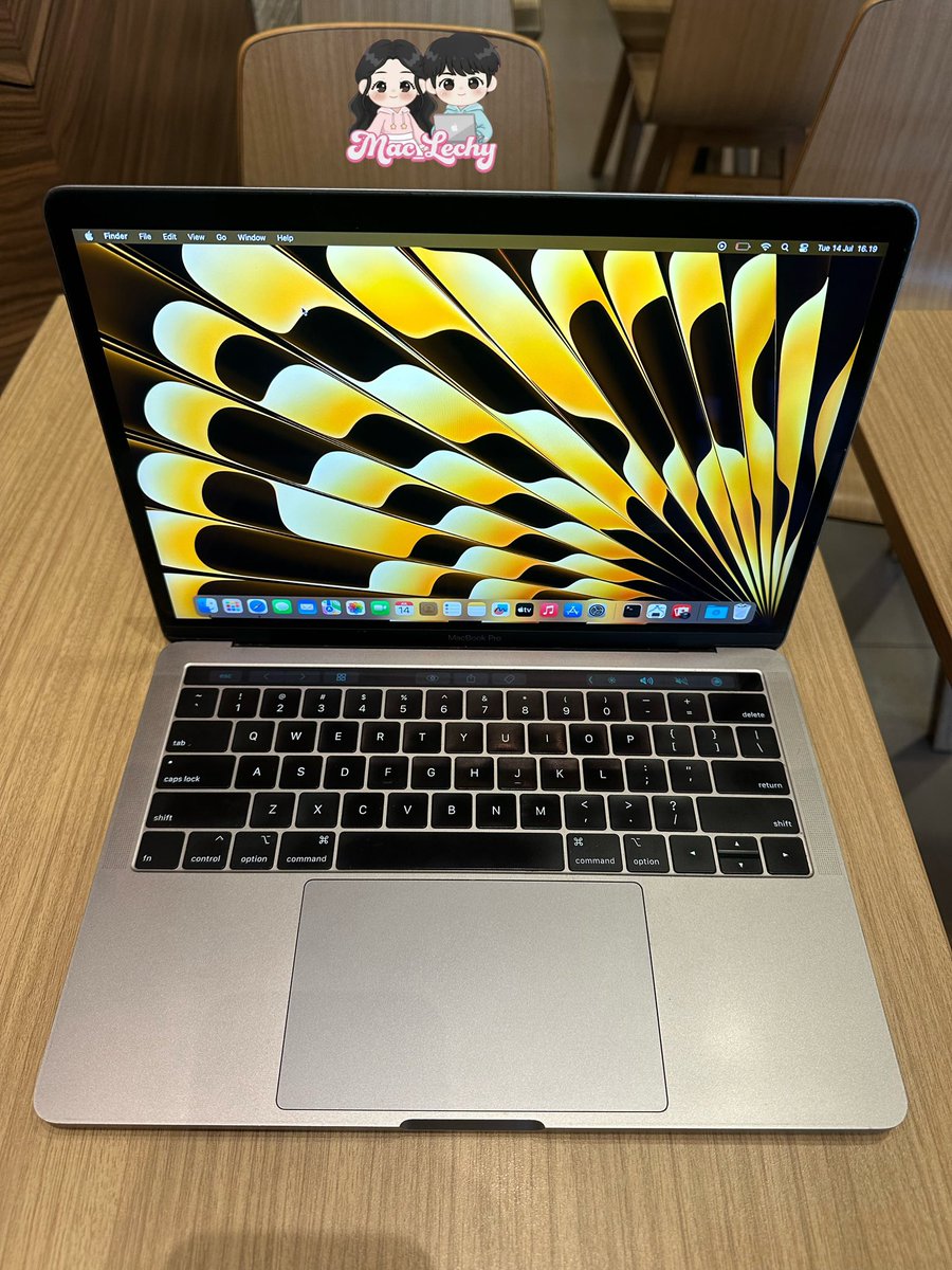 Mac_Lechy's tweet photo. Macbook Pro touchbar 2019 i5 ram 16 GB SSD 256 gb 4 Thunderbolts

6.000.000 jt NETT

✅Baterai cc service awet 3-5jam 4752 MAH 
✅Minus salah 1 port tidak bisa,3 lainnya normal bisa
✅Fungsional lain Normalsemua
✅Kelengkapan Unit Charger Free Tas&amp; Office

t. wts Macbook pro 2019 https://t.co/hihwtscjUk