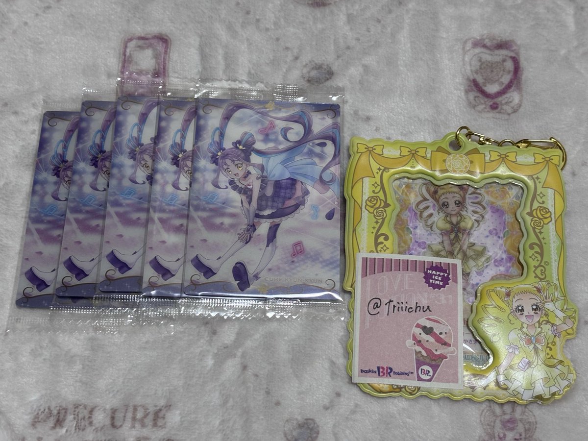 triiichu's tweet photo. @not_TL 

プリキュア ウエハース 交換

【譲】
画像1〜3
※数調整のため推しも交換に出しております

【求】
画像4
キッス12弾N最優先

難しいかと存じますがお気軽にお声がけください。 https://t.co/PkoTdZj9Me