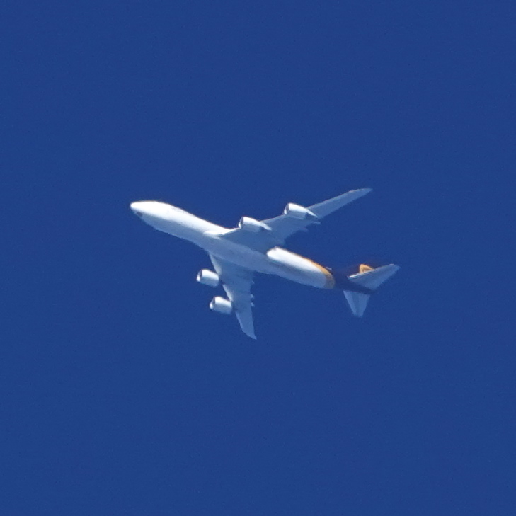 ponta70718103's tweet photo. 2020年12月5日のジャンボ #freighter #エアカーゴ #上空通過機
#UPS航空 と #キャセイパシフィック航空カーゴ
・5X64便B747-8F(N621UP)  ANC→HKG  36,000ft.
・5X62便B747-8F(N617UP)  ANC→HKG  38,000ft.
#UPS
・CX5便B747-400(ER)SCDF(B-LIA)  NRT→HKG  38,000ft.
#CPA https://t.co/bHuX4jeJAS
