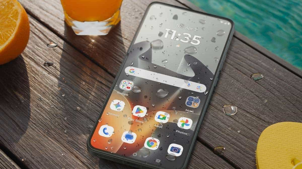 lucaviscardi's tweet photo. Motorola Edge 70 Max è ufficiale: batteria da 7100 mAh, Snapdragon 8 Gen 5 e display da 7000 nit: Motorola alza l'asticella della sua serie Edge con un modello pensato per chi consuma contenuti in… https://t.co/tczk4zApHh #Motorola #Edge70Max #Snapdragon8Gen5 #Batteria7100mAh https://t.co/aZM4NrikYd