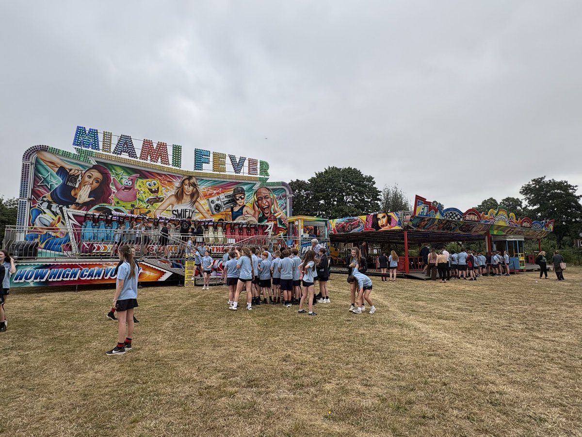 PATCarletonHigh's tweet photo. Year 7 are enjoying all the fun of the #AttendanceCarnival 
We’re not sure who’s enjoying the dodgems more - the teachers or the students! Have fun everyone! 🎪🎟️🎉
#AttendanceMatters #funatthefair https://t.co/XcbiwqZ6Ww