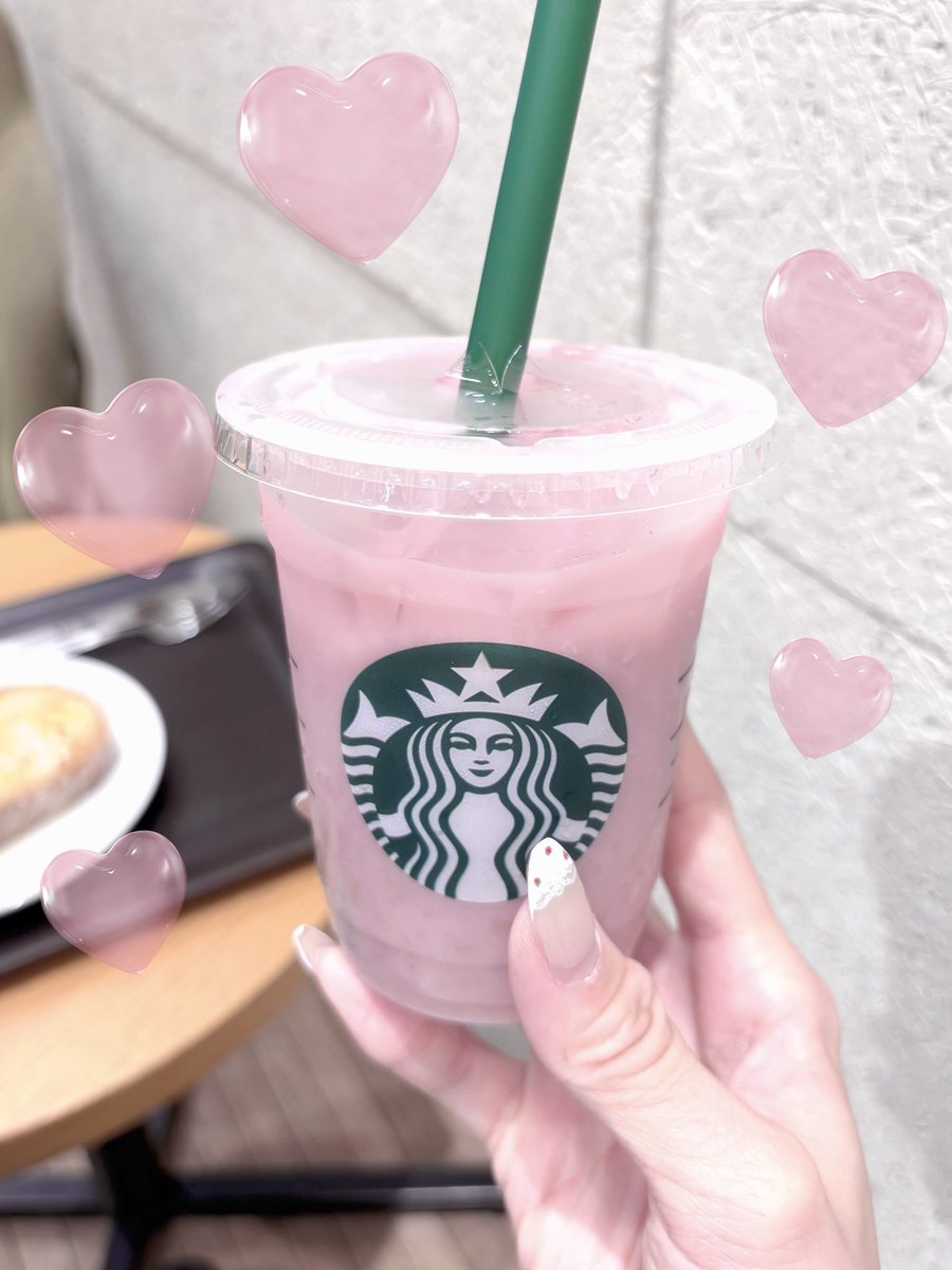 ____mpons's tweet photo. 超バズってたスタバのピンクカスタム、可愛くて美味し過ぎてやばい🎀💞💗

♡クラフトジューシーピーチティー♡
①ホワイトモカシロップ追加
②パッションティーに変更
するだけで、混ぜるとピンクでちょー美味しいドリンクになるよㅠ ̫ㅠ💞 飲んだ瞬間美味し過ぎてびっくりした❕❕ https://t.co/lWYoMs3ZAN