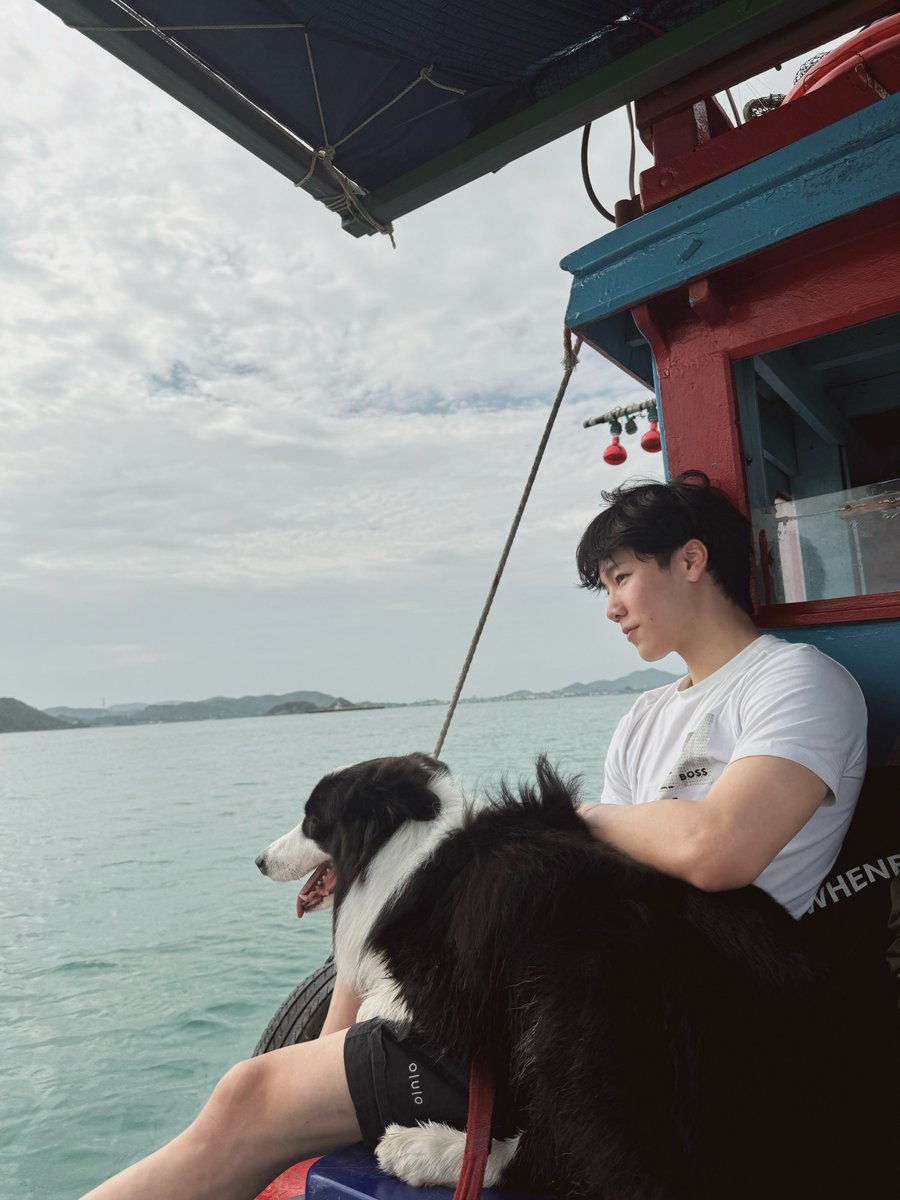 TheoryofYinWar's tweet photo. ผู้ช่วยตกปลา

#sammerbcollie #หยิ่นวอร์ #warwanarat @warwanarat https://t.co/3R7YZgQHcd