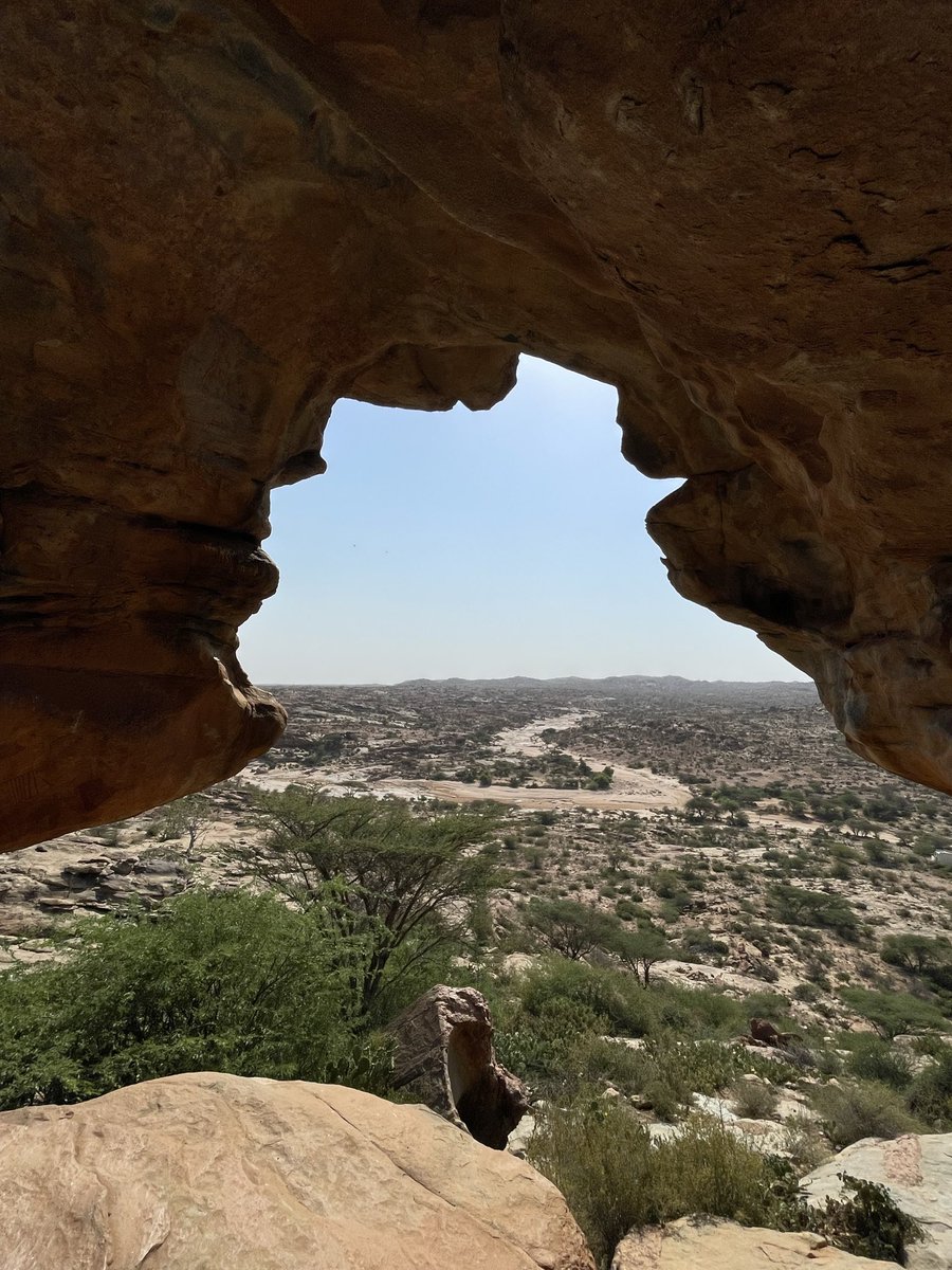CharlesKingFCDO's tweet photo. Incredible to visit Las Geel caves in #Somaliland and see the ancient rock paintings - snapshots of life from over 5000 years ago. https://t.co/h2hkgm71qg