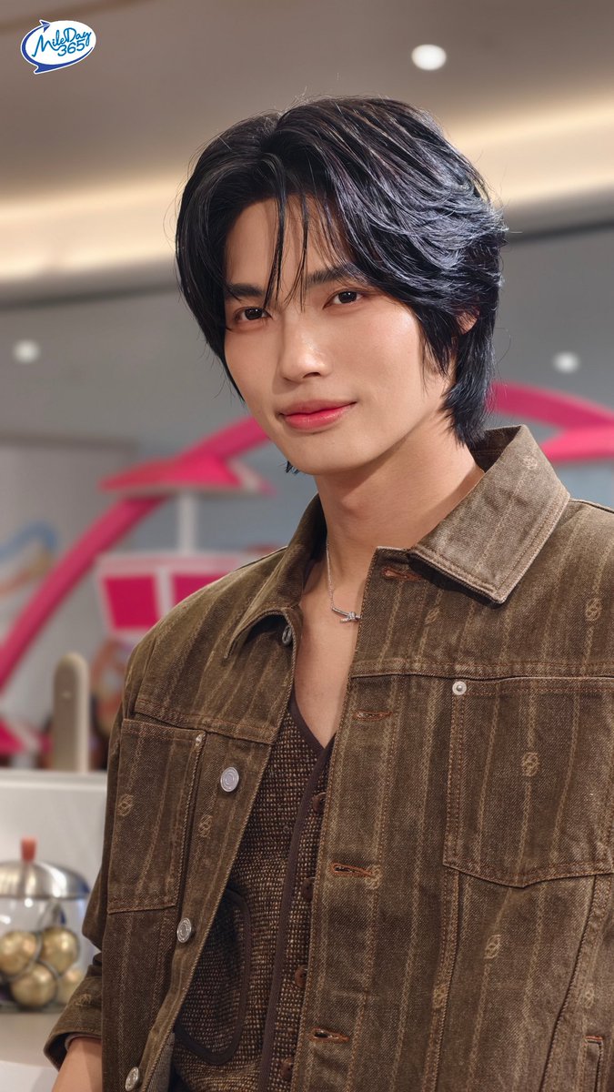 mileday365's tweet photo. ☕งานกาแฟ..ชงเข้มนึดนึง ความหล่อนะ! #วินเมธวิน Friends of Nespresso ร่วม ‘PRESS TO EXPLORE’ ถ่ายทอดโมเมนต์ไลฟ์สไตล์กับกาแฟแก้วโปรด 

#Mileday365 #Nespresso #VertuoWorld #PresstoExplore #winmetawin https://t.co/mz9tLLikOD