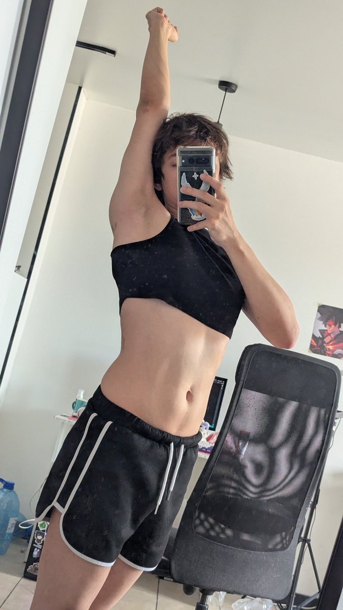 BoringBoyo's tweet photo. Lazy ass morning https://t.co/0mDceM7Qkg