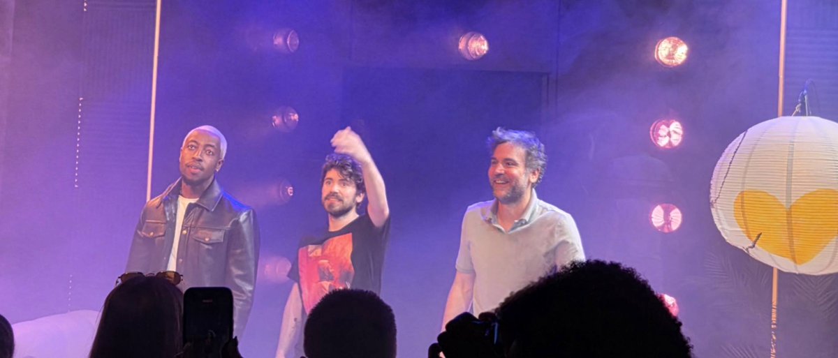 FirstNightMag's tweet photo. Last night, we returned to the @sohotheatre for the world premiere of 'Hit Machine', starring @JoshRadnor and @Noahegalvin . Stay tuned for our upcoming review! https://t.co/G1eISU1ipW