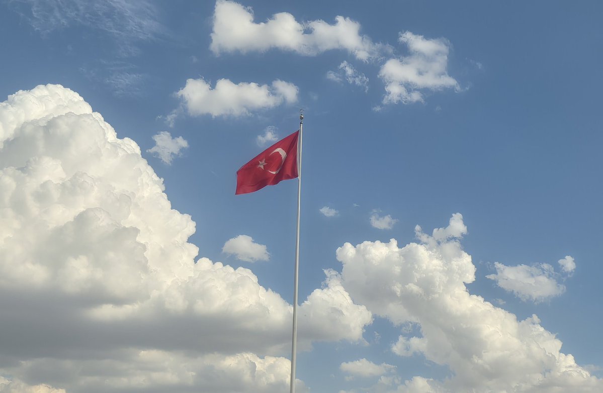 _sabikun__'s tweet photo. #15TemmuzDestanı 🇹🇷 /Ankara https://t.co/aZBqvR657O