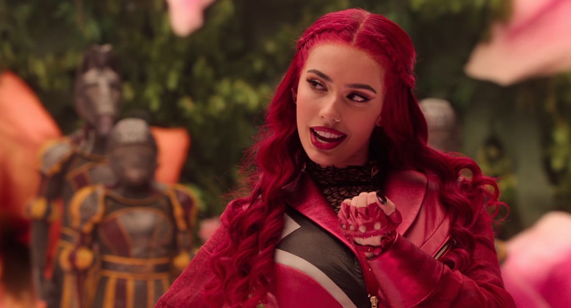 descendantstrr's tweet photo. TOMORROW, DESCENDANTS WICKED WONDERLAND PREMIERES. https://t.co/qbhXS6xPwd