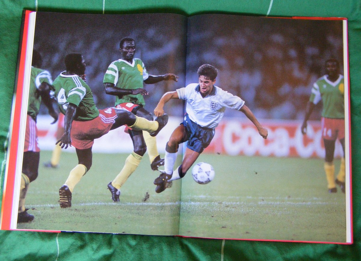 GotNotGot's tweet photo. Not the same series as the Phil Soar books, but definitely in the same spirit.
'Italy World Cup 1990 - The Great Moments' by Dominique Grimault - Ted Smart.
#gotnotgot #worldcup https://t.co/3zAVDJ2MHP