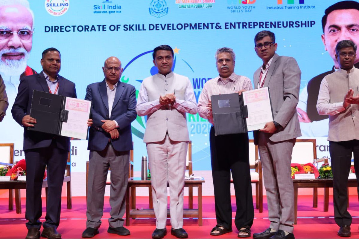 DrPramodPSawant's tweet photo. 📍Kala Academy, Panaji

Pleased to attend and address the #WorldYouthSkillsDay2026 programme organised by the Directorate of Skill Development & Entrepreneurship, Government of Goa. Visited the exhibition showcasing innovation, skills and entrepreneurship by ITIs, Government Departments, educational institutions and young entrepreneurs. Felicitated winners of India Skills Competition, Recipient of National Teachers Award, among others. 

Witnessed the signing of 5 important MoUs to strengthen skill development, industry exposure, on-the-job training, research and institutional collaboration, including partnerships involving NASSCOM, Directorate of Skill Development & Entrepreneurship, Directorate of Fire & Emergency Services, Government ITIs at Mapusa and Cacora, S. S. Dempo College and the Directorate of Planning, Statistics & Evaluation.

Goa is the only State with 100% ISO-certified Government ITIs, and with initiatives such as zero ITI fees for girls, modern training and industry partnerships, we are empowering our youth through Skilling, Reskilling and Upskilling.

Under the vision of Hon’ble Prime Minister Shri @narendramodi Ji and the National Education Policy, we remain committed to building skilled, innovative, entrepreneurial and future-ready Yuva Shakti for Viksit Goa and Viksit Bharat.

#WorldYouthSkillsDay #SkillIndia