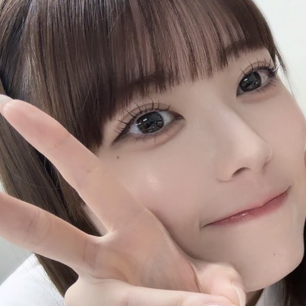 ha3ga9's tweet photo. どアップでれんたんを堪能
かわいいと綺麗がいい具合に共存していてずっと見ていたくなるお顔〜 まつ毛もナチュラルなのにぱちぱちでかわいいね ₊⊹ https://t.co/oIgC647kOv