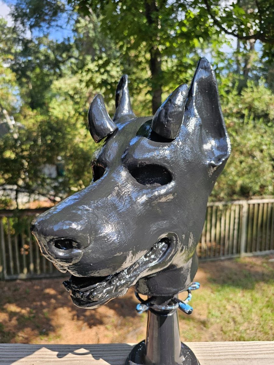 Guard_Mutt's tweet photo. Snap jaw doberman with horns
@SnapJawForge

$560
(Paid $650)

Size M
Worn twice
Needs re-shining, i can send pics of its current state if interested🩷
(i can reshine before shipping if you'd like!)

First come, first serve https://t.co/679jDWqJuF