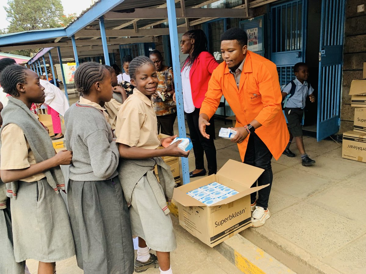 kanyisymon6's tweet photo. Every girl deserves to manage her period with dignity, comfort, and confidence

More than 3,000 Superbklean Organic Sanitary Pads were donated to girls at Daima School, Mathare North Constituency, helping to ensure they have access to safe, reliable menstrual care and can stay focused on their education.

Made with organic, skin-friendly materials and our Magnificent Anti-Bacterial Strip, Superbklean Sanitary Pads offer superior comfort, high absorbency, breathability, and gentle protection for every girl, every day.

Together with our partners, we're doing more than donating sanitary pads—we're restoring dignity, promoting menstrual health, combating period poverty, and empowering girls to pursue their dreams with confidence, one girl at a time.

Glad to be part of this noble initiative.

#Superbklean #MenstrualHealth #EndPeriodPoverty #Mathare #GirlsEmpowerment #OrganicCare #KeepingGirlsInSchool