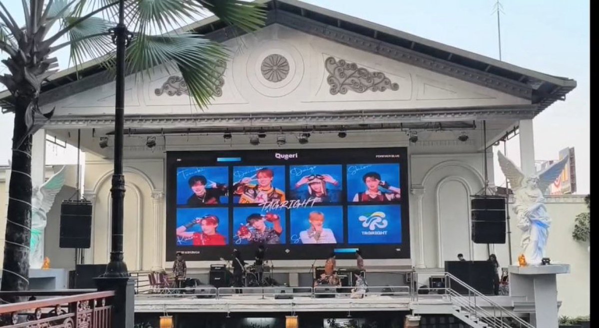 TryForNew_Pinas's tweet photo. Nothing is more beautiful than fans coming together to celebrate the idols they love. 
This fan project is proof of how much Edelweiss, Righties and all Kairi fans love and support Kairi and TAGRIGHT🥹🤍❤️✨

Our boys look so dashing on that billboard! 🥹🇮🇩

@TR__official__ 
@Kaix02tym @tomoki_root @daisukemaeda830 @seima__o @d5japan @shion_kishinami @takumi_jay0228