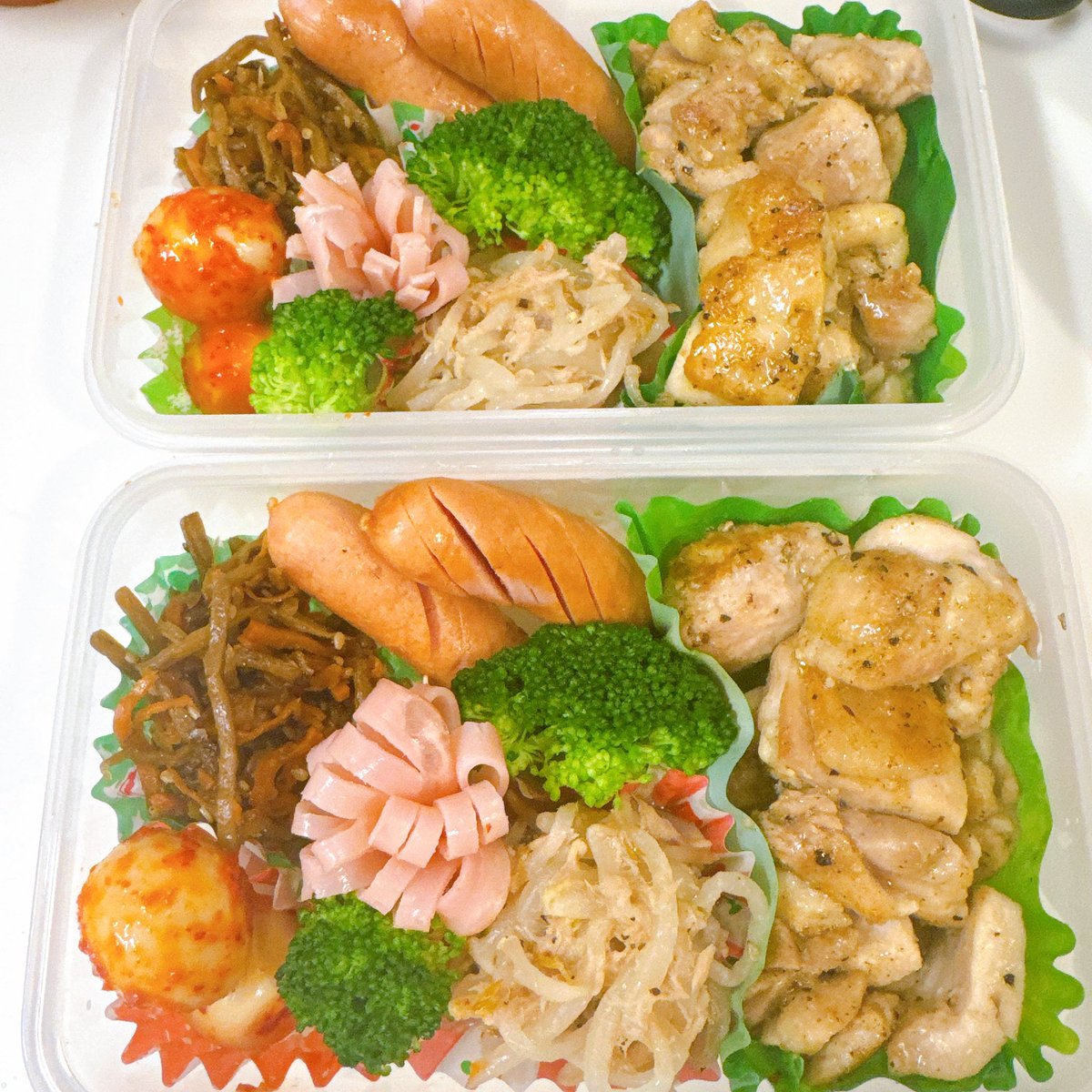 MARIA19694585's tweet photo. 毎日の現場弁当🍱
ひろきのついでにまつひらのも
作ってるので2人分✌️
もっとこう映えるように
作ってあげたいんだけど
なんせ朝、眠いのです(  ¯꒳​¯ )ᐝ
いつかムトュ～ⷨキャラ弁やります。
@hrkpokekara 
@neko_R_AZKT 
@whatupjap https://t.co/xKVTntIX6u