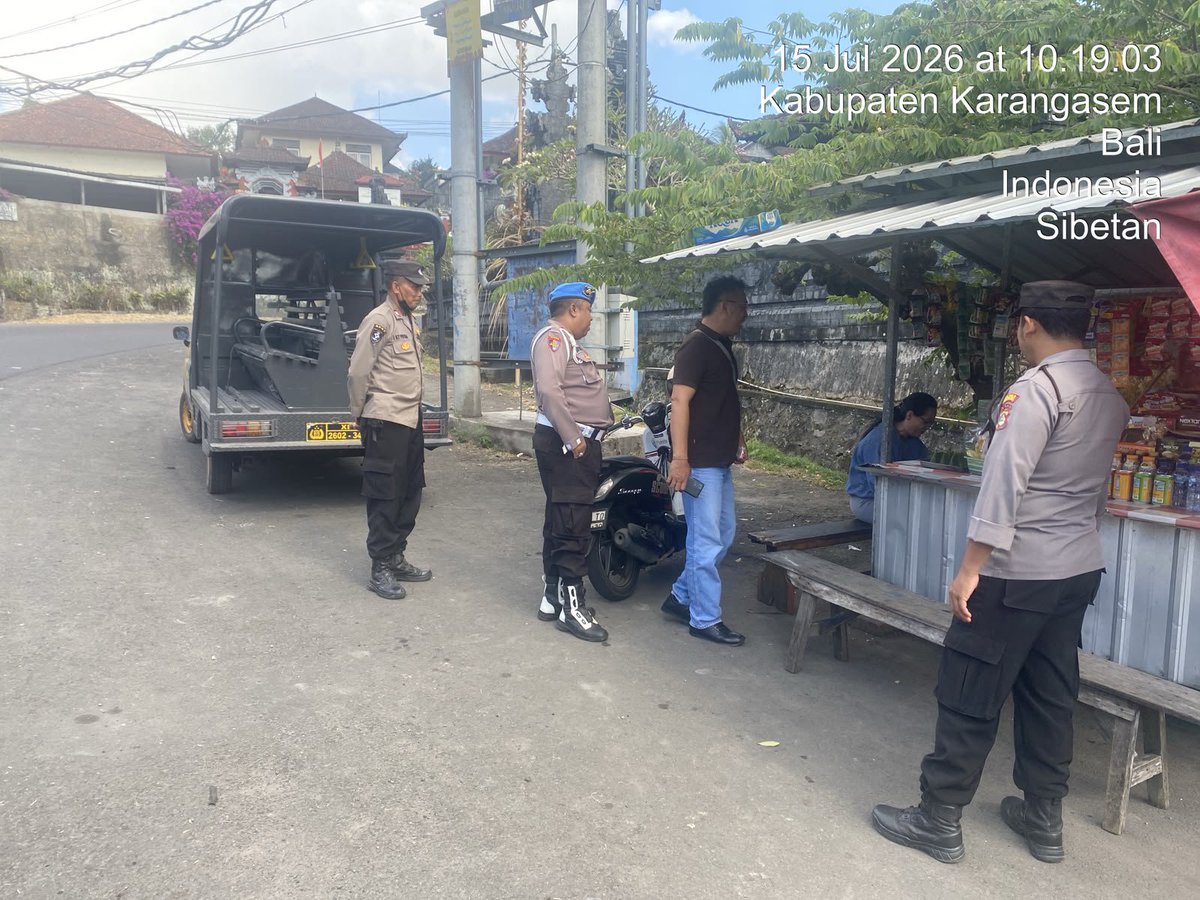 PBebandem's tweet photo. Cegah Gangguan Kamtibmas, Personel Polsek Bebandem Intensifkan Patroli Barcode Di Objek Vital Dan Jalur Utama
​Bebandem, Karangasem – Menindaklanjuti Commander Wish Kapolri dan perintah Kapolres Karangasem terkait pemantapan Harkamtibmas, https://t.co/fewtPNY2b6