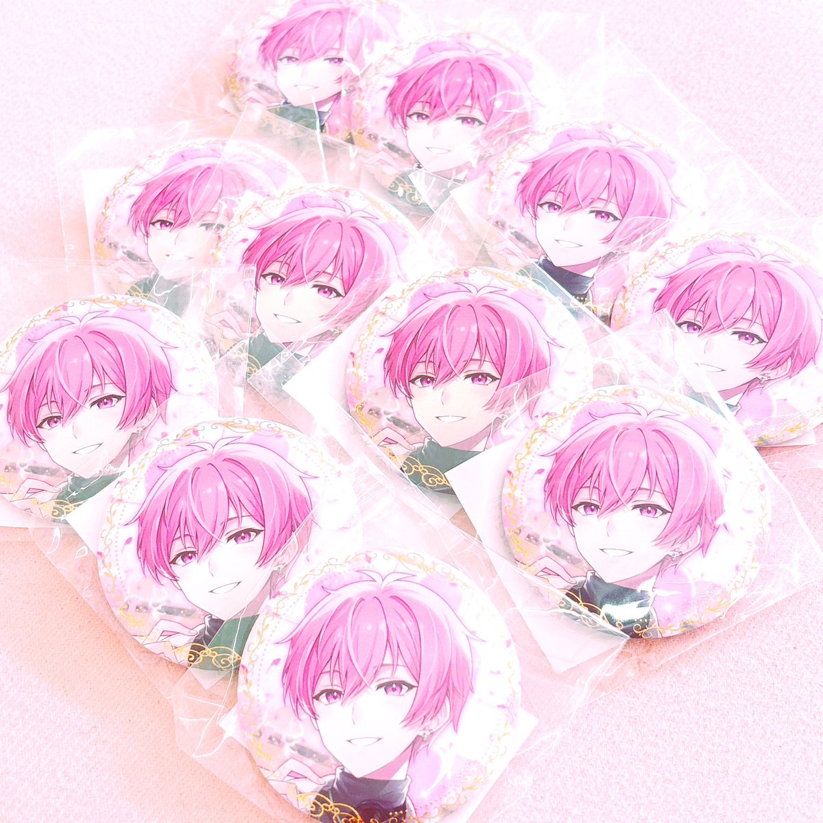 📢✨新着グッズ入荷情報✨📢 🎀いれいす🎲…ないこくん 缶バッジ🎀 ·未