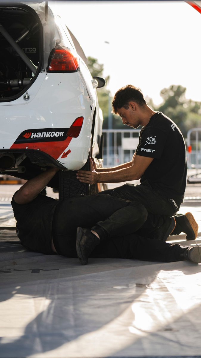 RallyRACC's tweet photo. 📲 #ᴡᴀʟʟᴘᴀᴘᴇʀᴡᴇᴅɴᴇꜱᴅᴀʏꜱ 👇
#𝗥𝗮𝗹𝗹𝘆𝗥𝗔𝗖𝗖

📸 #𝗥𝗔𝗖𝗖𝗠𝗼𝘁𝗼𝗿𝘀𝗽𝗼𝗿𝘁 https://t.co/TTzdqid2ZM