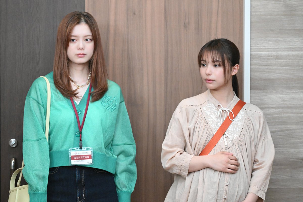 nittele_ntv's tweet photo. 数々の名作ドラマレビュー記事を手掛ける
"テレビ視聴しつ"室長・大石庸平氏は
第2話をどう見たか？

💬作品が描こうとしていたのは
"本音に、する"ということ

過程そのものを肯定している作品なのだ

🗓️22日(水)夜10時
『#ファーストクライ』
@firstcry_ntv
主演 比嘉愛未
https://t.co/8mNwGU37YW https://t.co/SiBevbxbpG