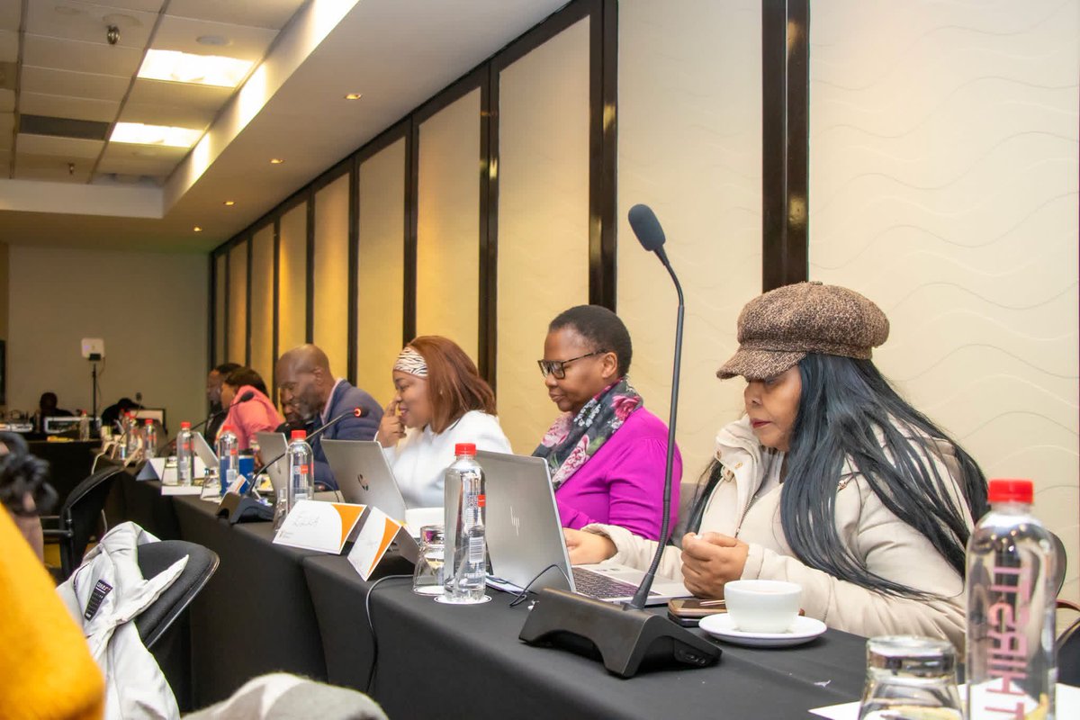 SACE9's tweet photo. DAY 2 l SACE COUNCIL ATTENDING INDUCTION PROGRAMME FOR BOARDS/COUNCILS

Yesterday, day 2 of the induction training programme for the newly appointed SACE Council Members concluded. The session was  conducted by the National School of Government (NSG)

#SACE https://t.co/lZWqVSMBnE