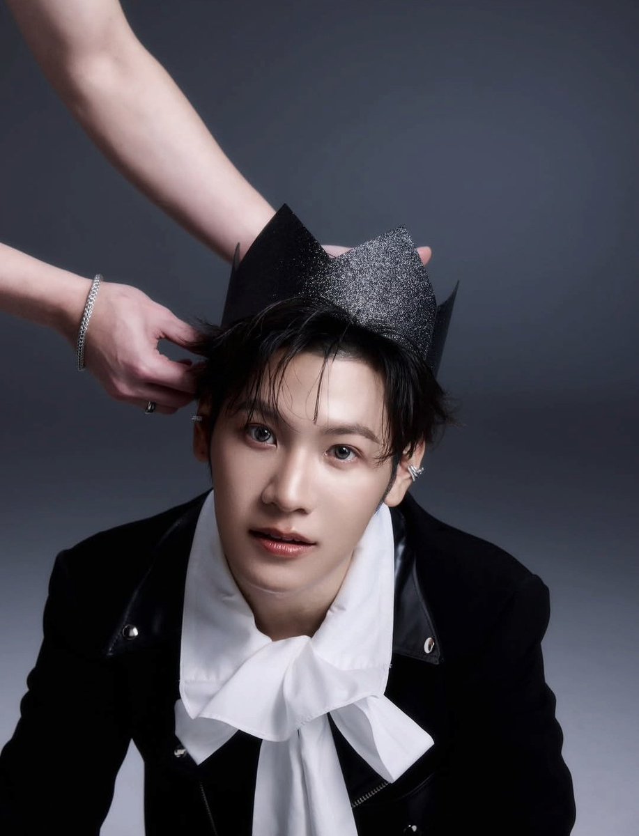 __mainmiracle1's tweet photo. ปกติคนเป็นแฟนกันเค้าแสดงความเป็นเจ้าของแบบผ่านกระจกป่ะ 

แต่อันนี้ แสดงความเป็นเจ้าของแบบมาทั้งแขนว่ะ เออๆๆๆๆ เริ่ดๆๆๆๆ https://t.co/yn04jk0tAQ