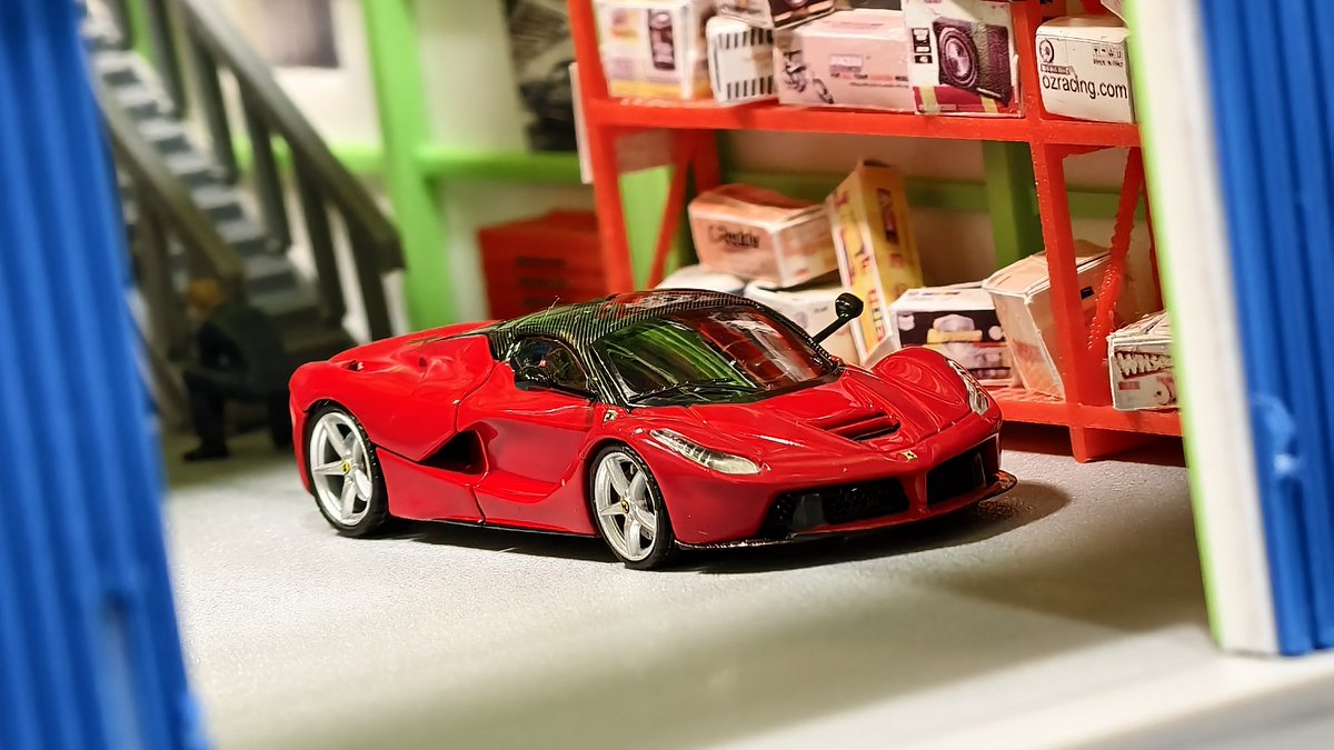 Giga_Penguin's tweet photo. Good old LaFerrari 🤗
This is from Street Buster, really nice casting! Openable engine cover, detailed radiator fan up front too!
Highly recommended if you are looking for a LaFerrari in 1/64👍
#164scale #164diecast #laferrari #ferrari https://t.co/2NoRi1ULlD